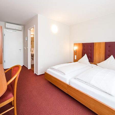 Hotel Restaurant Vater Rhein Woerth am Rhein Dış mekan fotoğraf