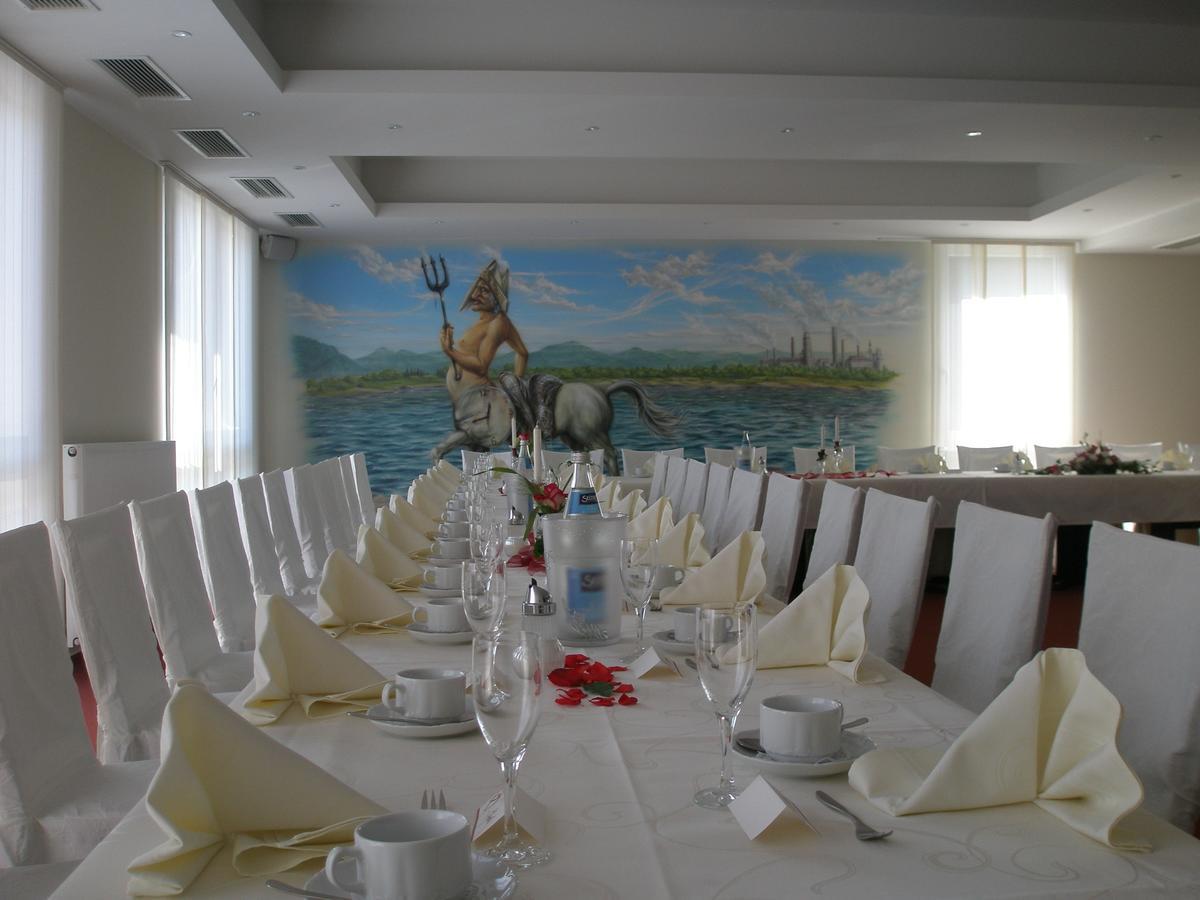 Hotel Restaurant Vater Rhein Woerth am Rhein Dış mekan fotoğraf