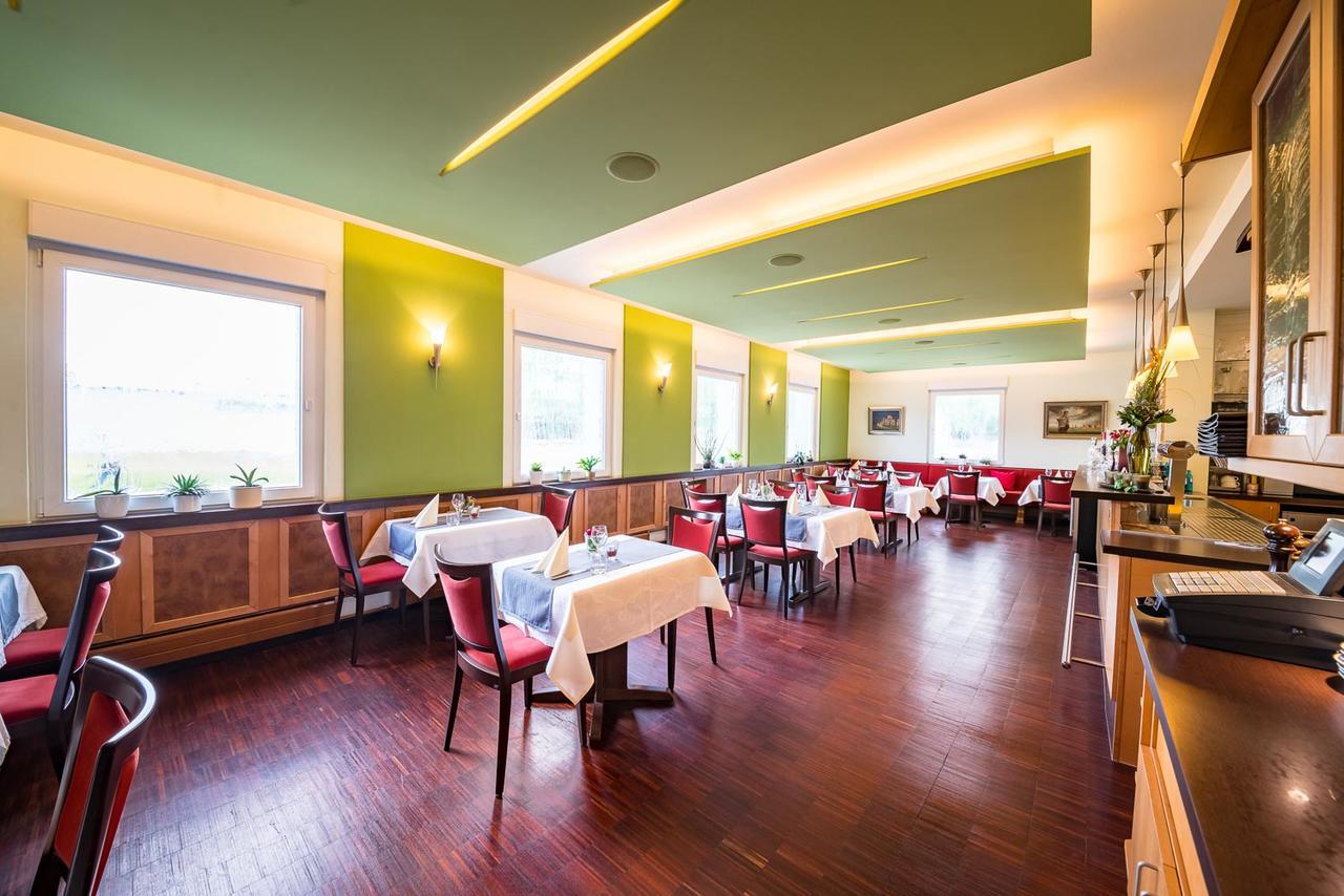 Hotel Restaurant Vater Rhein Woerth am Rhein Dış mekan fotoğraf